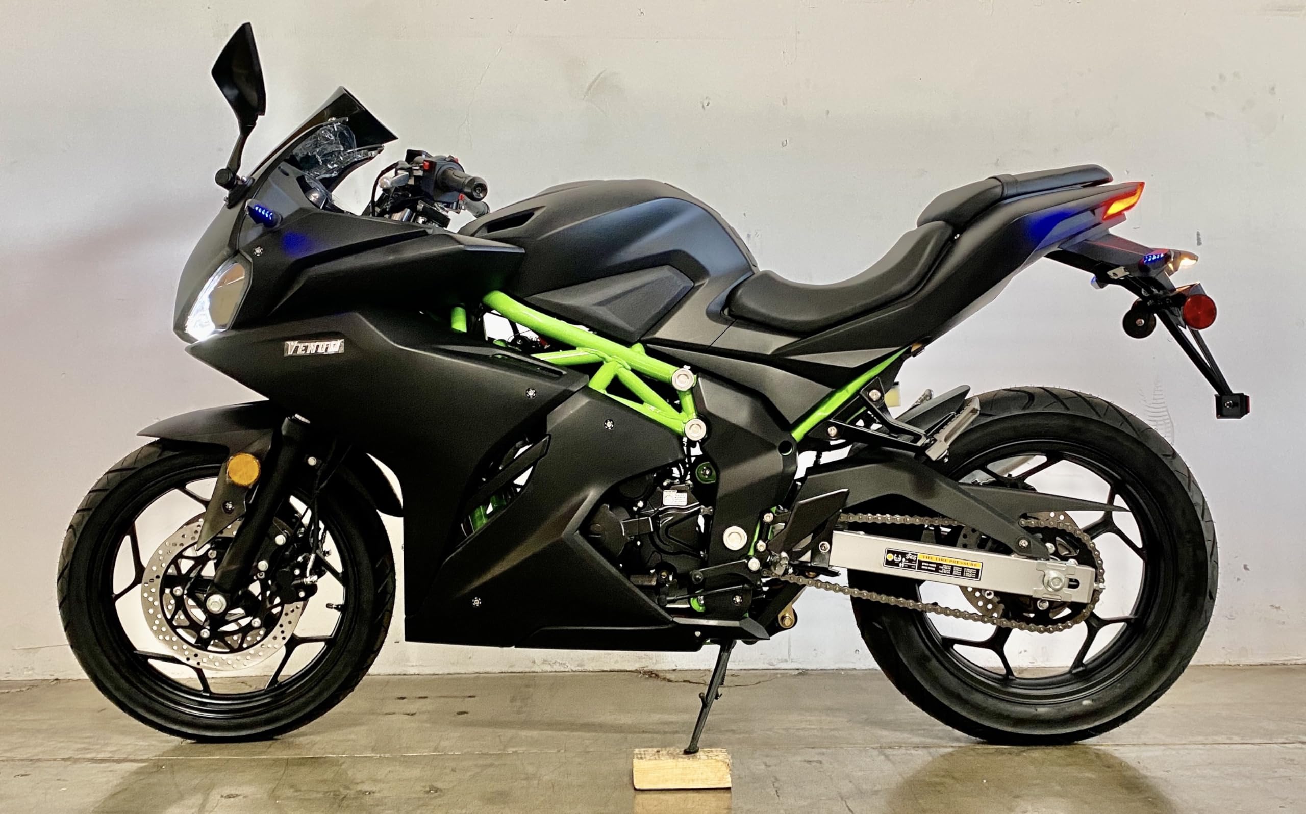 BELMONTE BIKES 250cc Venom X22R MAX Motorcycle 6-Speed EFI Street Legal for Adults Beginner Motorcycle Freeway Learning Sport Bike